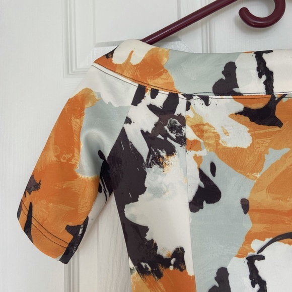 Suite Blanco Floral Dress - Picture 7 of 8